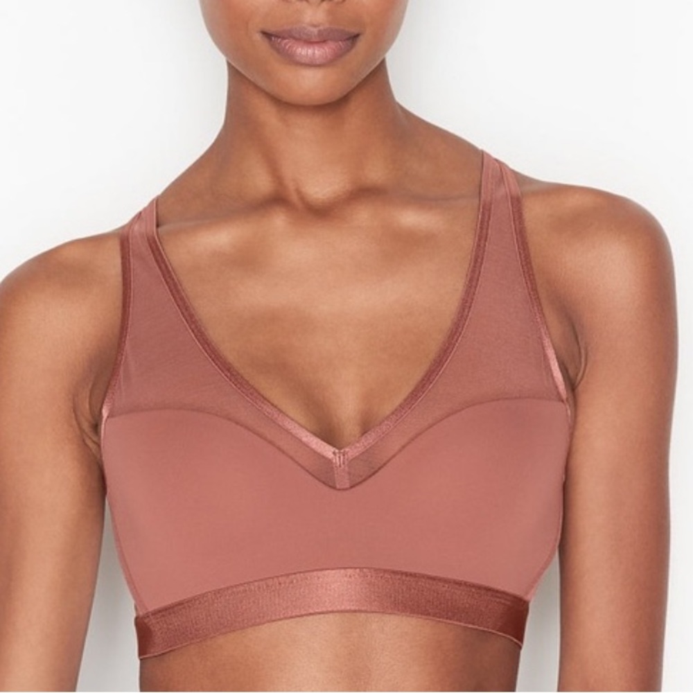 Bundle of 2 NWT VS Incredible Medium Support Plunge Sport Bra - Picture 2 of 6